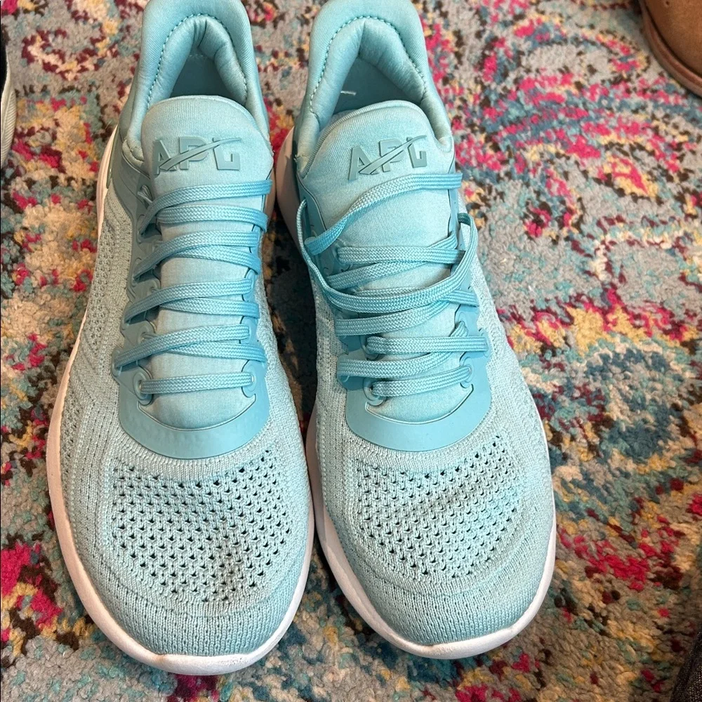 APL techloom tracer sneakers ice blue